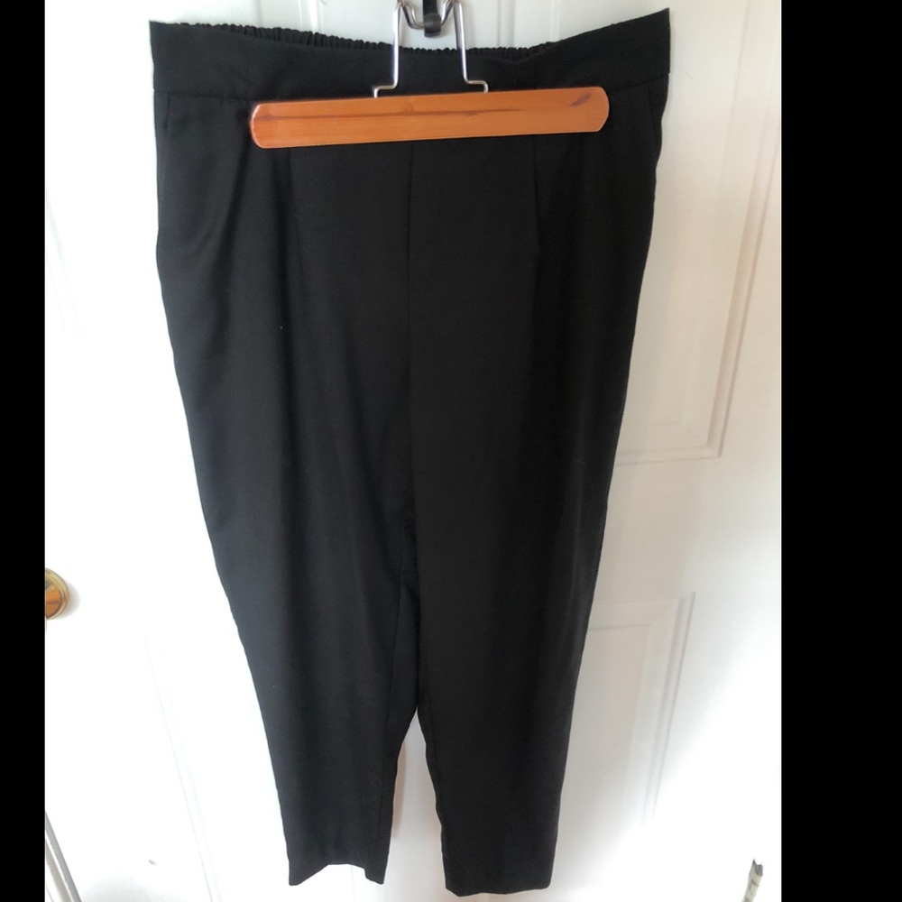 BLK LT Mid Rise Pleat Front Elastic Trouser